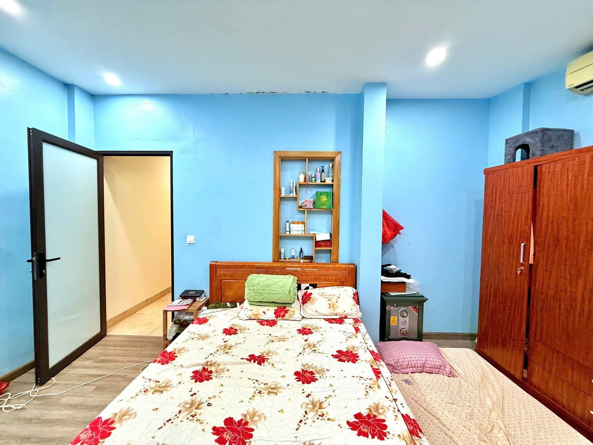 Cho thuê nhà Vũ Tông Phan, 3 tầng x 71m2, 3 ngủ, 2 vệ sinh, 20 Triệu Vpcty kết hợp ở... - Ảnh 3
